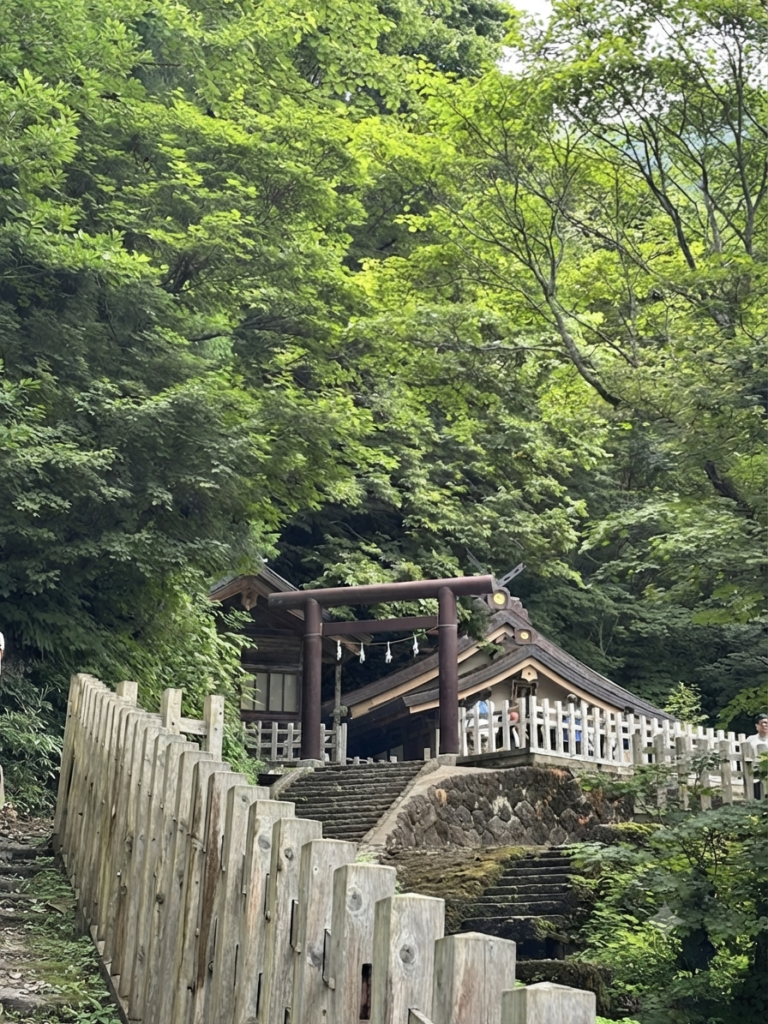 戸隠神社本殿